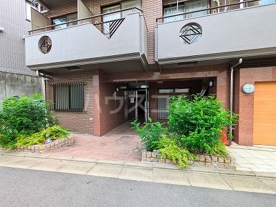 3/7 エントランス