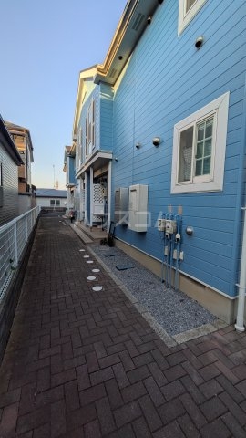 25/27 エントランス