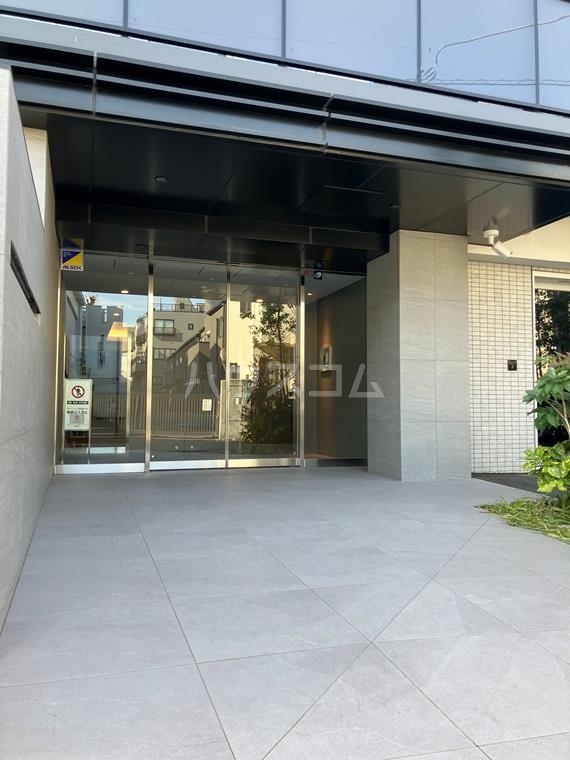 19/28 エントランス