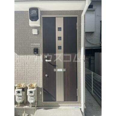 21/30 エントランス