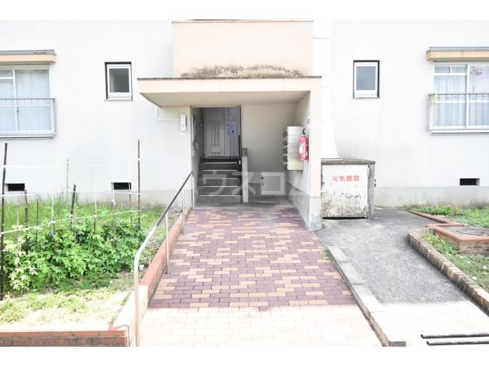 16/24 エントランス