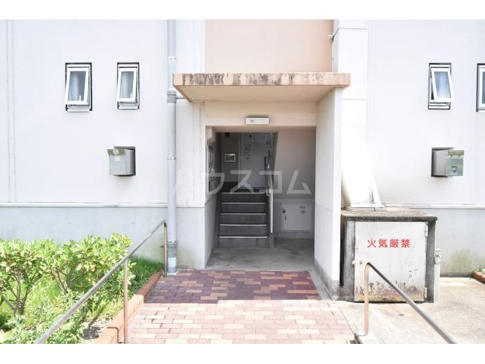 16/24 エントランス