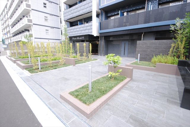 20/29 エントランス