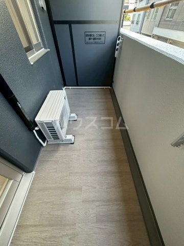 23/30 バルコニー