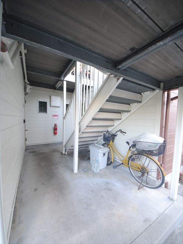 21/28 エントランス