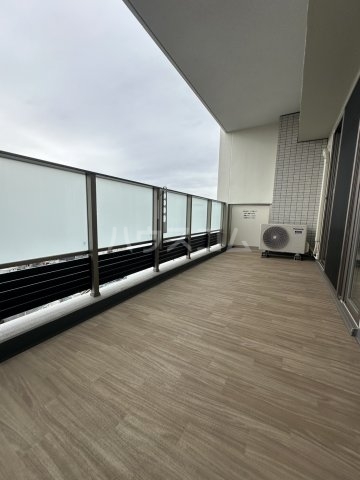 19/30 バルコニー