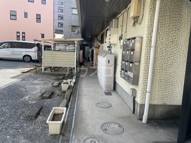 20/20 エントランス