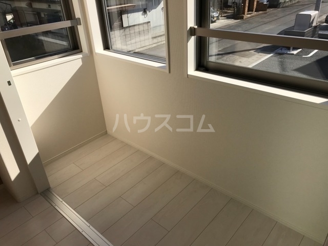 19/28 バルコニー