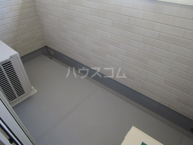 18/27 バルコニー