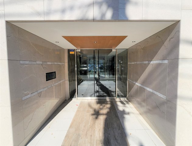 22/29 エントランス