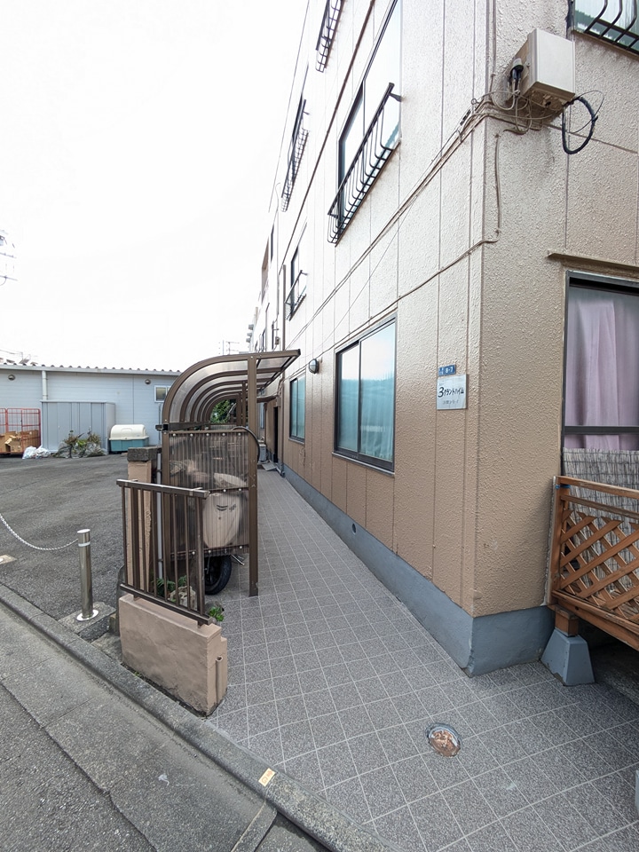 2/3 エントランス