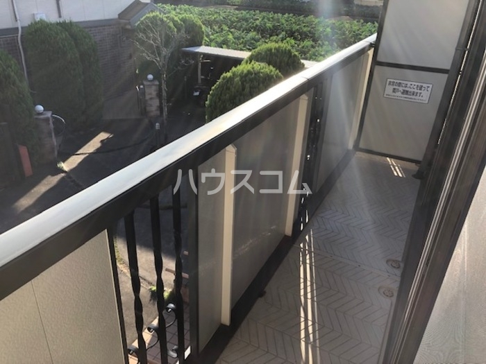 13/19 バルコニー