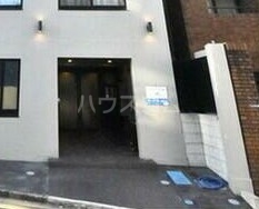 19/29 エントランス