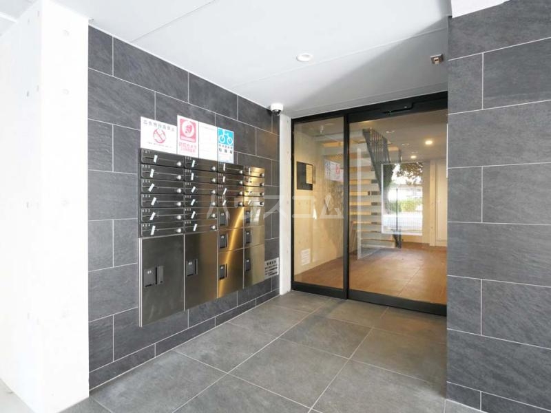 2/6 エントランス