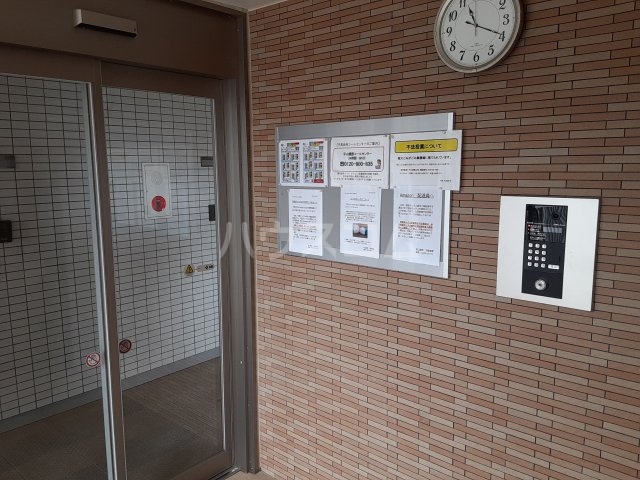 2/4 エントランス