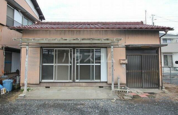 13/13 エントランス