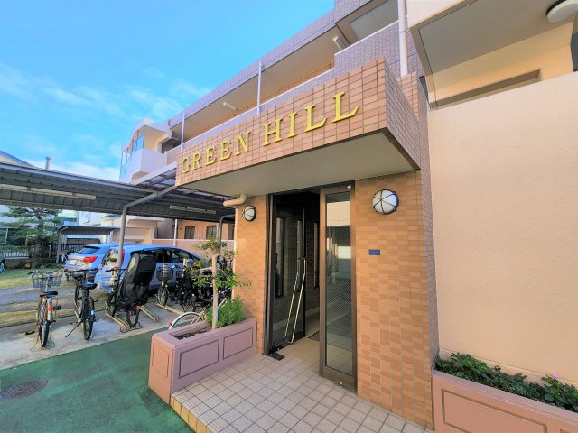 28/30 エントランス