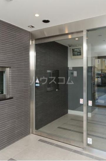 8/11 エントランス