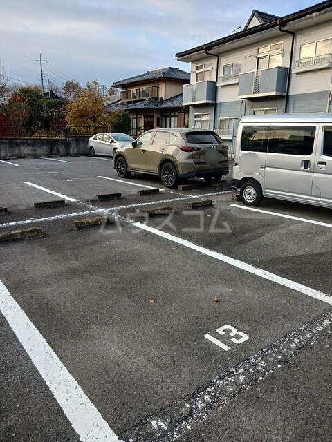 15/27 駐車場