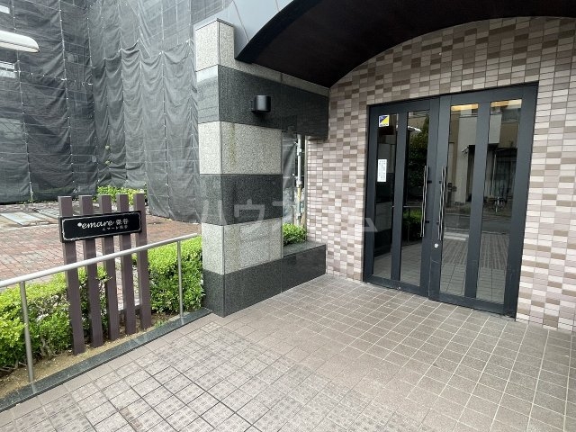 2/5 エントランス