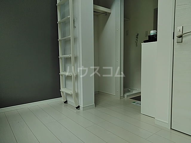 22/30 エントランス