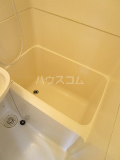 13/30 浴室