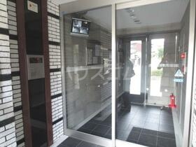 14/19 エントランス