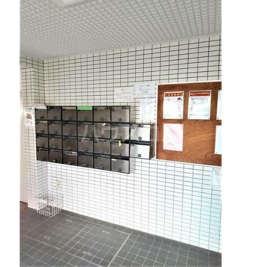 3/4 エントランス