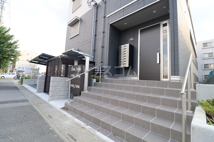 2/3 エントランス