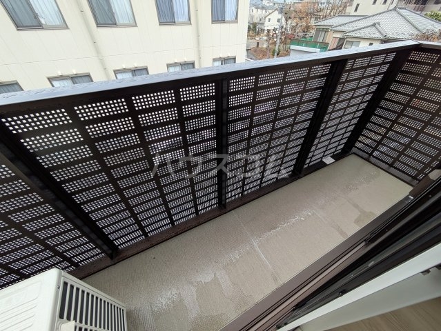 27/30 バルコニー