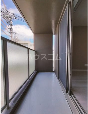 13/22 バルコニー