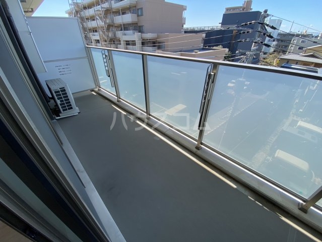 21/30 バルコニー