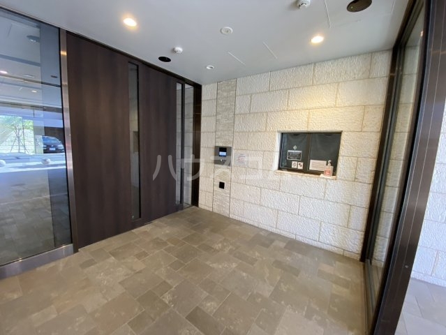 29/30 エントランス