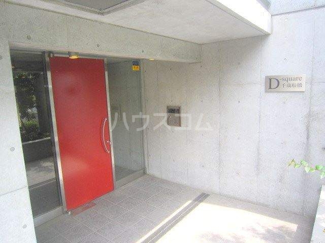 15/23 エントランス