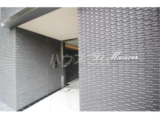 2/4 エントランス