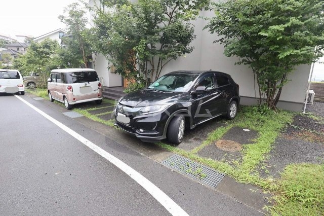 22/25 駐車場