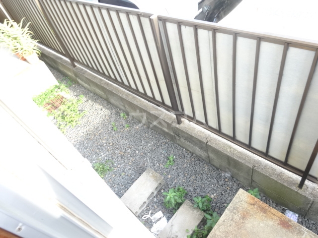 19/30 バルコニー