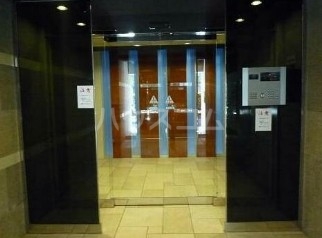 14/20 エントランス