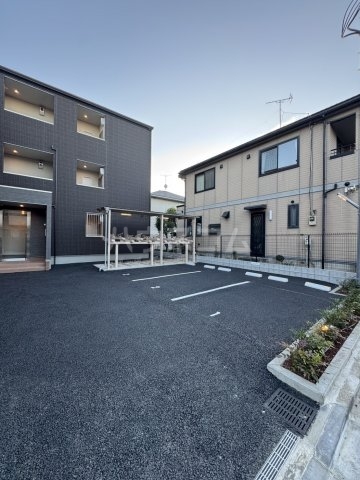 23/25 駐車場