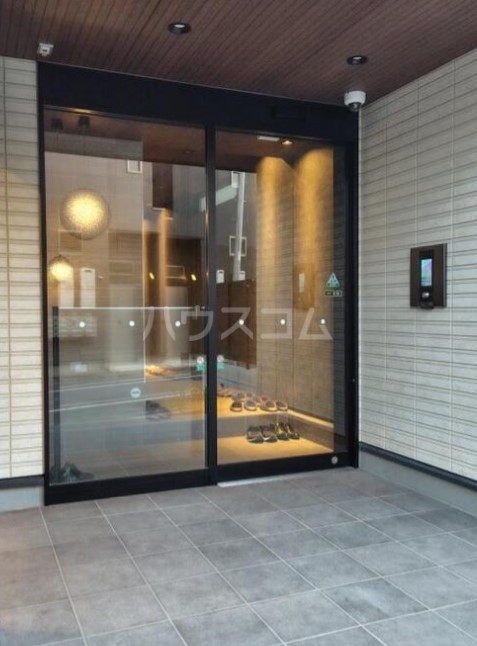 29/29 エントランス