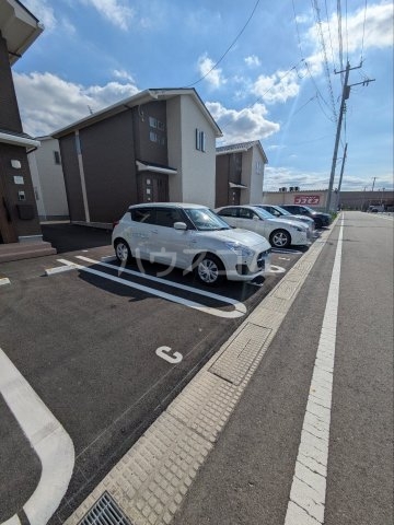 24/28 駐車場