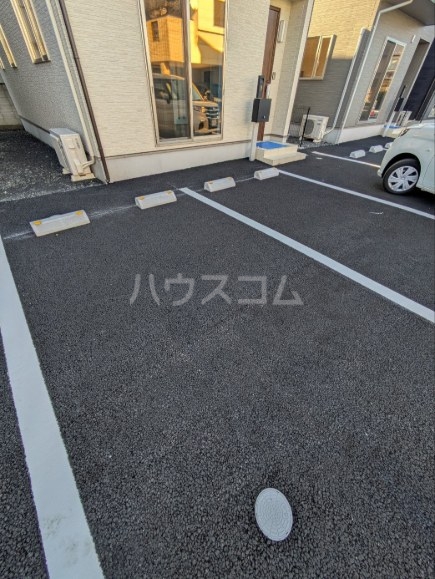 2/3 駐車場