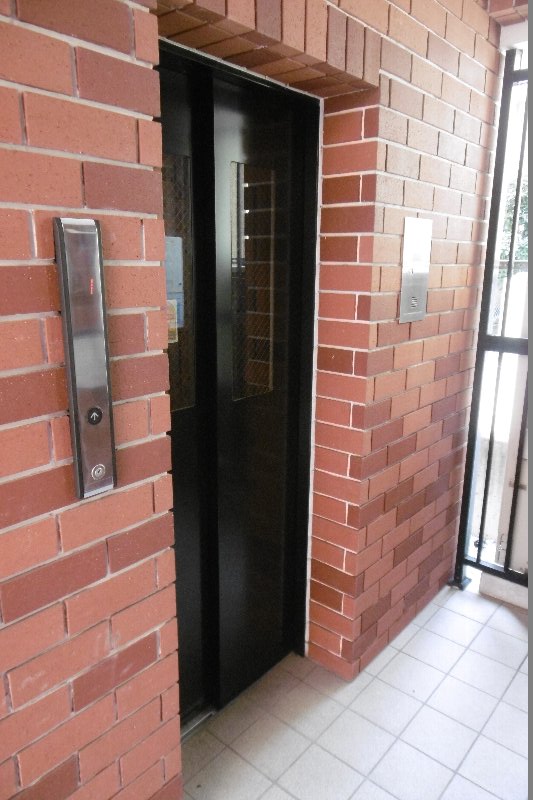 2/11 エントランス