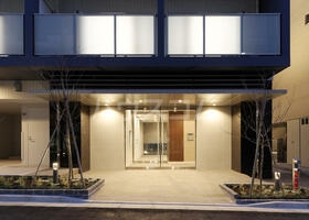 8/10 エントランス