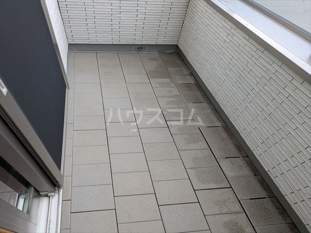 23/30 バルコニー