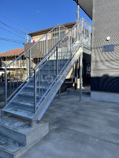 21/30 エントランス