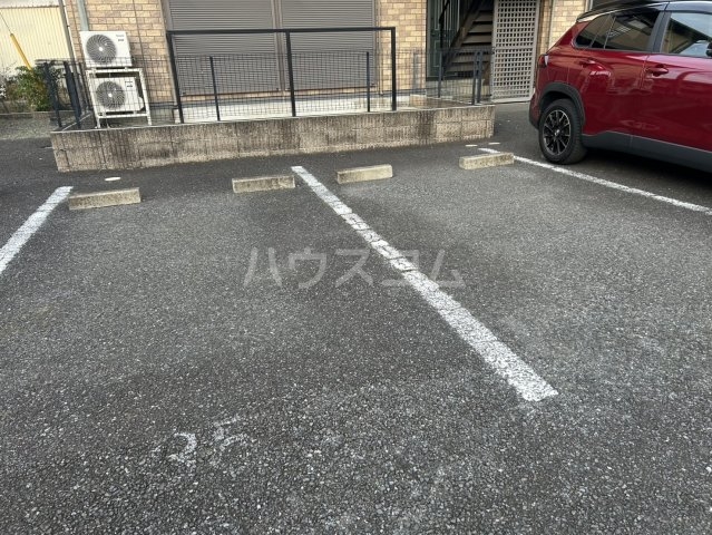 2/7 駐車場