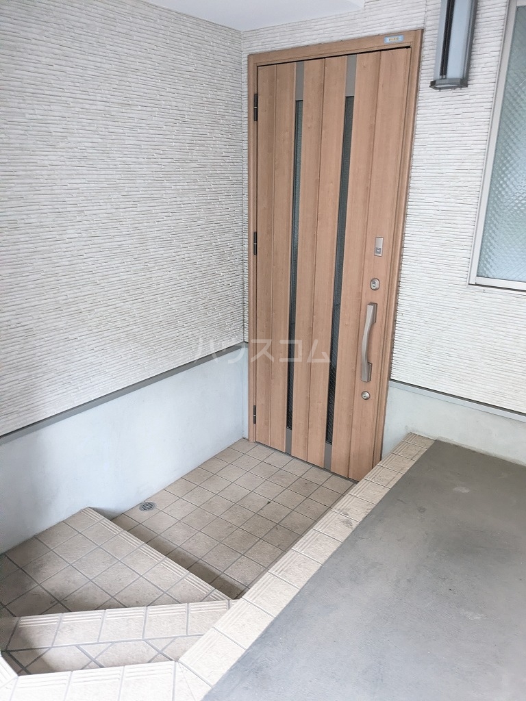 2/8 エントランス