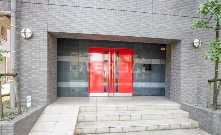 4/10 エントランス