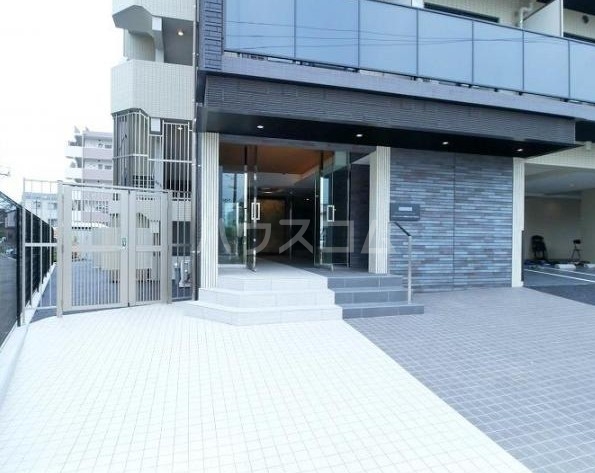 3/8 エントランス